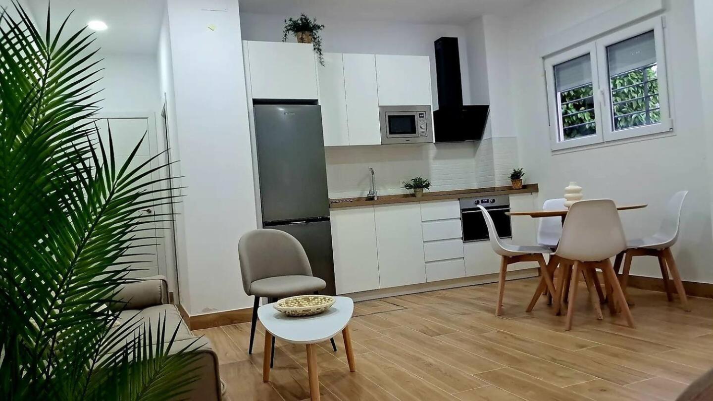 Coffee & Calm Triana Apartment Seville Exterior photo